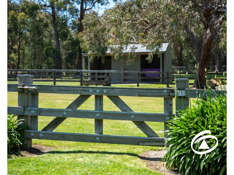 14 Baroona Road, Maryknoll VIC 3812