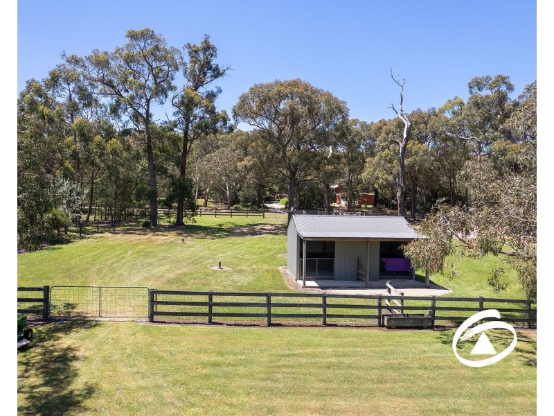 14 Baroona Road, Maryknoll VIC 3812
