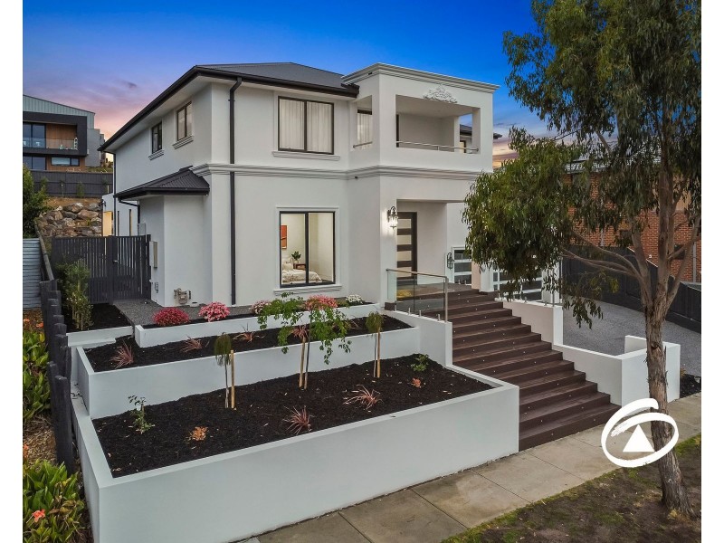 31 Eastbourne Crescent, Officer VIC 3809