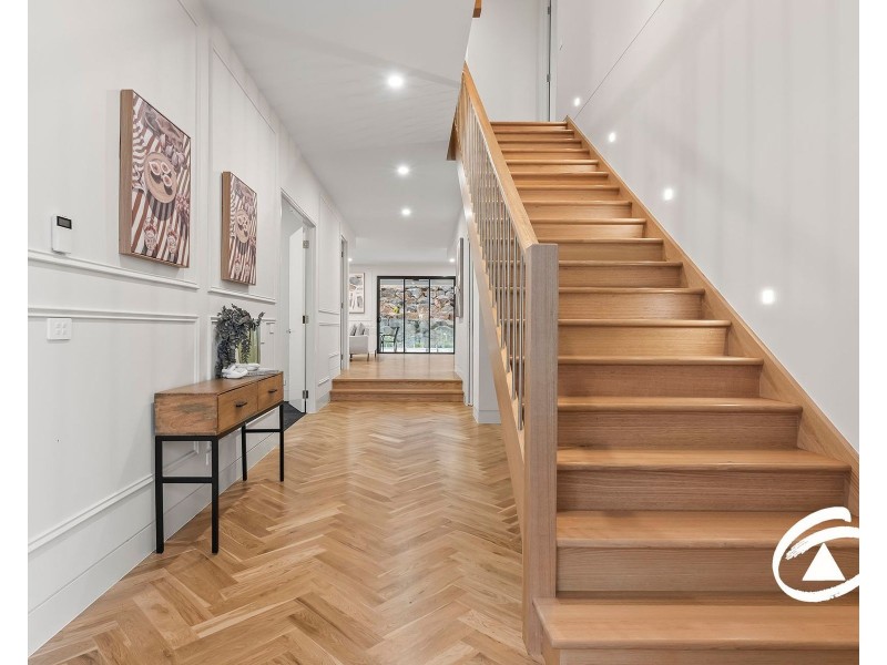 31 Eastbourne Crescent, Officer VIC 3809