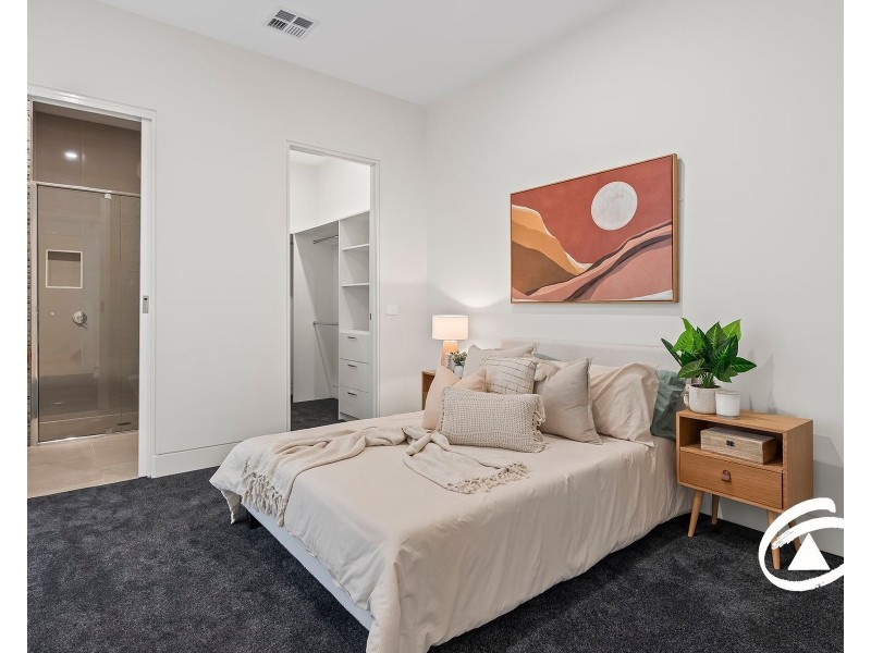 31 Eastbourne Crescent, Officer VIC 3809