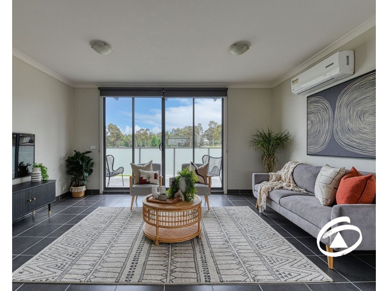 106/4 Pacific Promenade, Pakenham VIC 3810