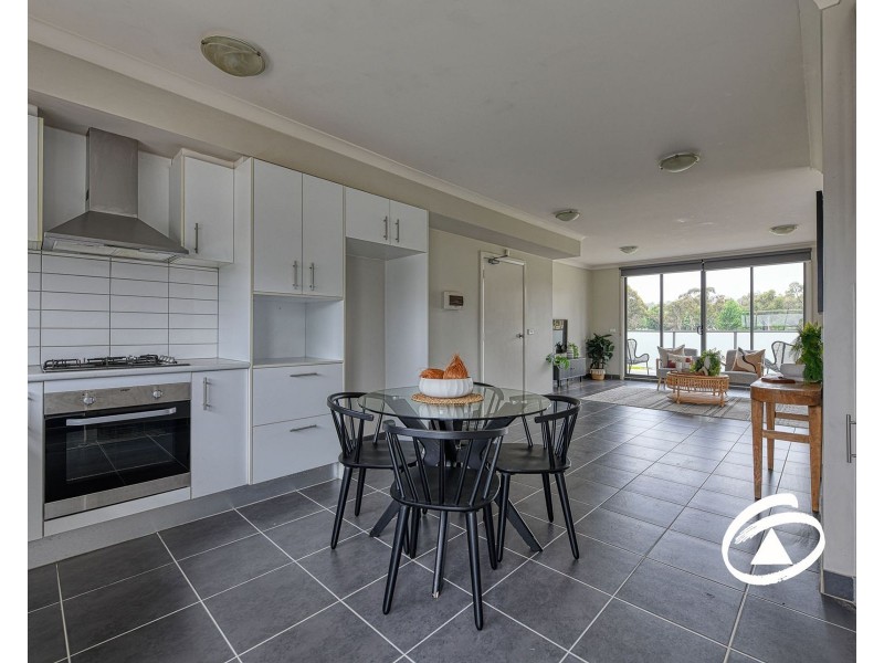 106/4 Pacific Promenade, Pakenham VIC 3810