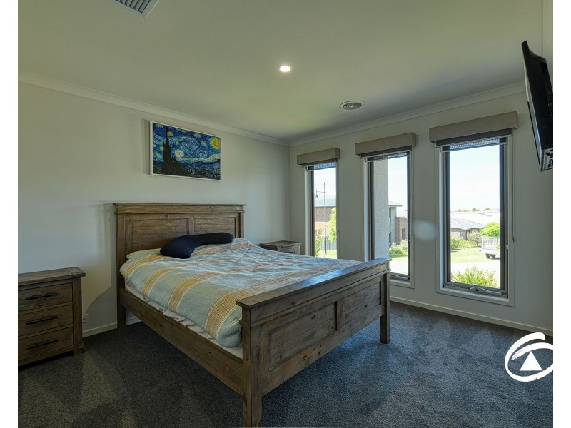 30 Tahoe Circuit, Pakenham VIC 3810