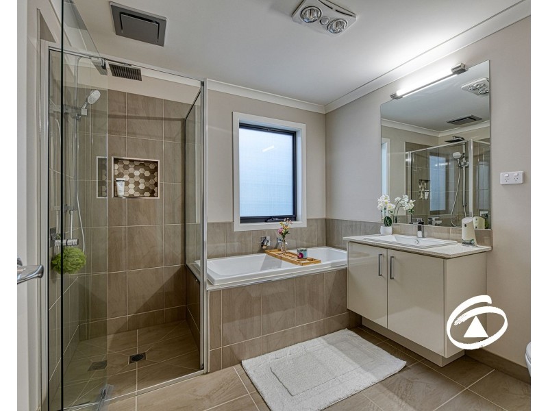 3 Wicket Road, Clyde VIC 3978