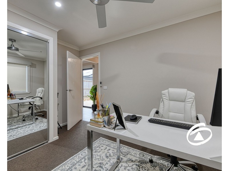 3 Wicket Road, Clyde VIC 3978