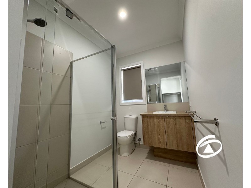 14 Kenana Street, Clyde North VIC 3978