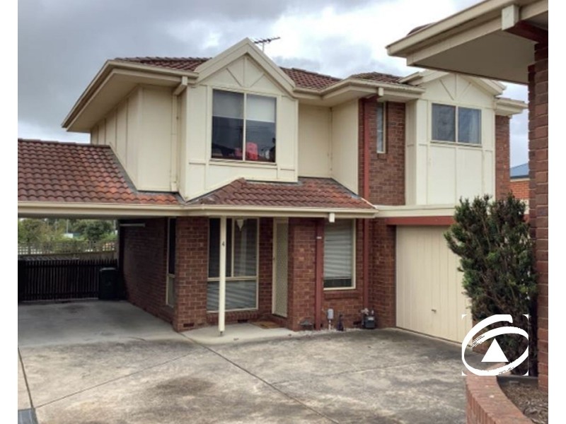 4/31 Princes Highway, Pakenham VIC 3810