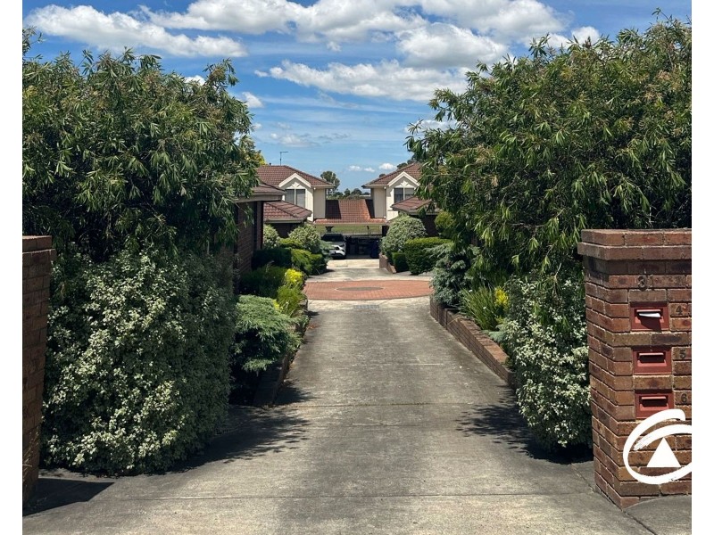 4/31 Princes Highway, Pakenham VIC 3810