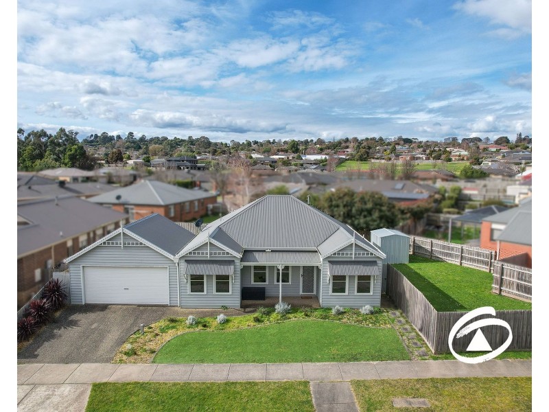 96 Cook Street, Drouin VIC 3818