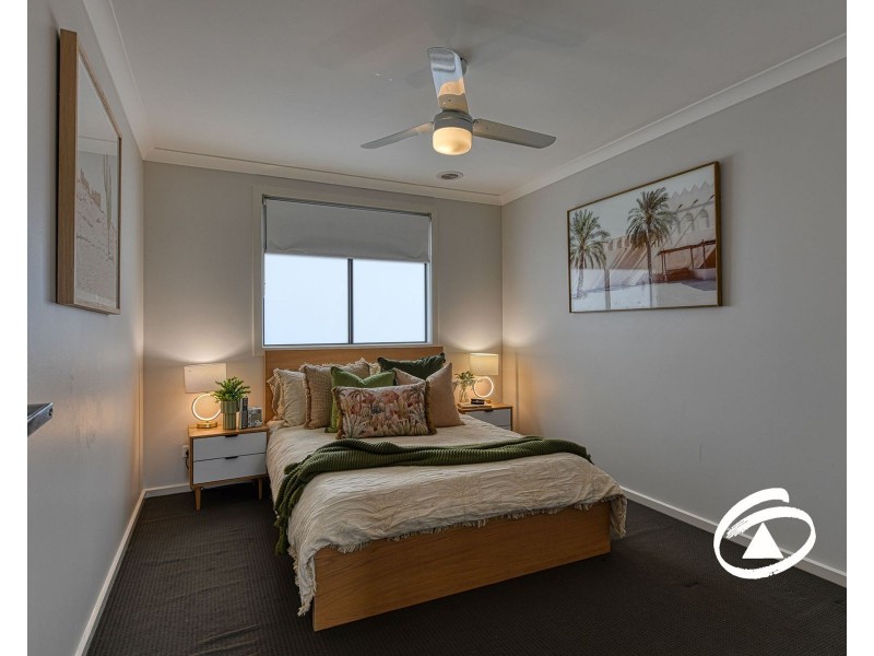 22 Bronnie Street, Clyde North VIC 3978