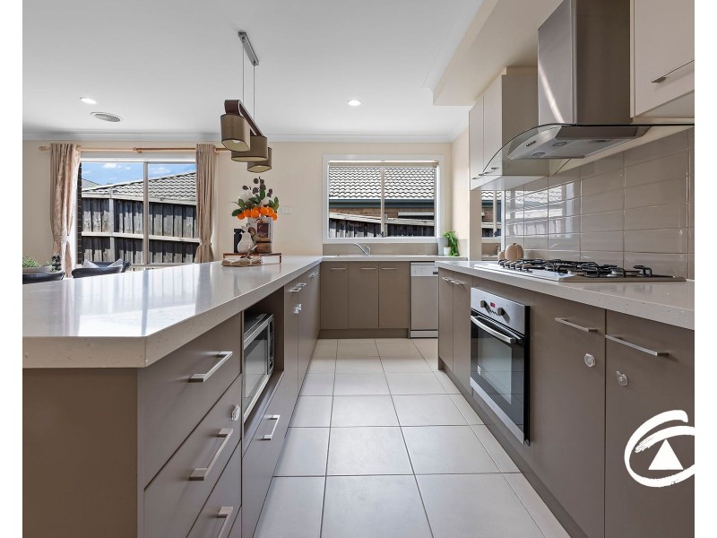 20 Shakespeare Grove, Officer VIC 3809