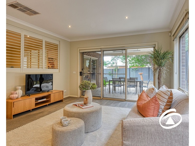 13 Bonneville Parade, Pakenham VIC 3810