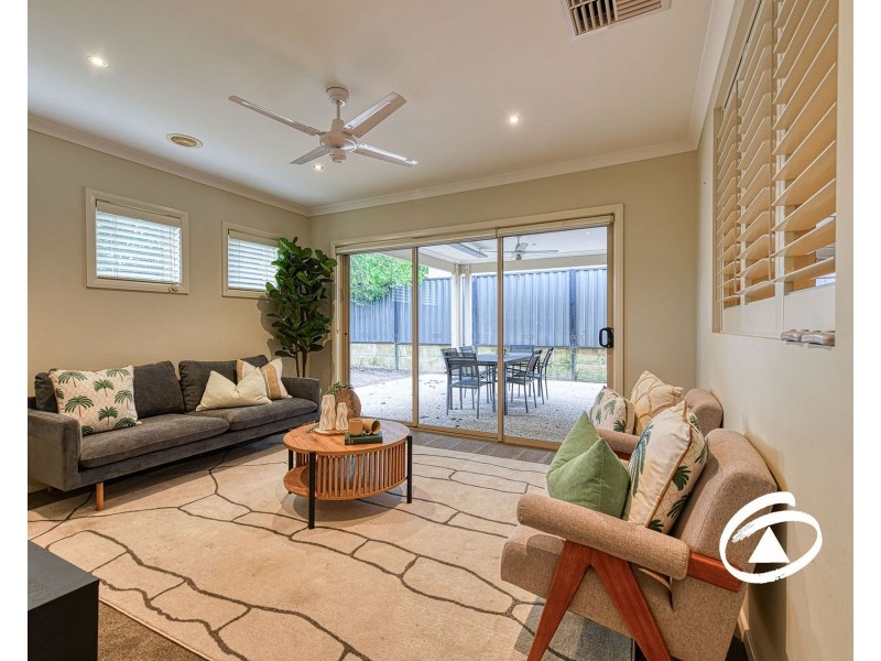 13 Bonneville Parade, Pakenham VIC 3810