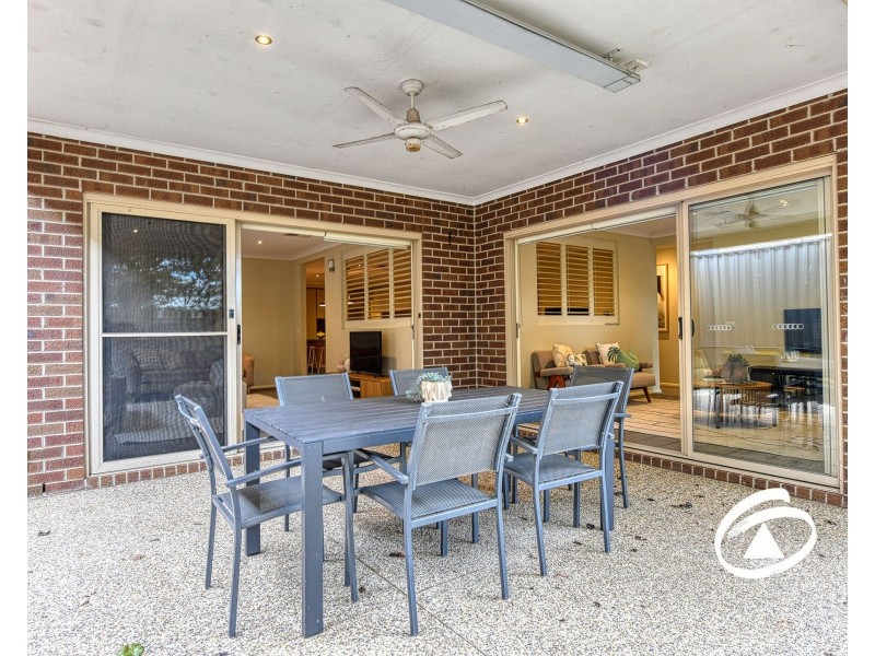 13 Bonneville Parade, Pakenham VIC 3810