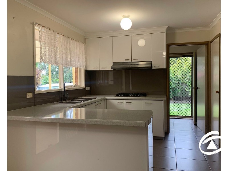 5 Emily Close, Pakenham VIC 3810