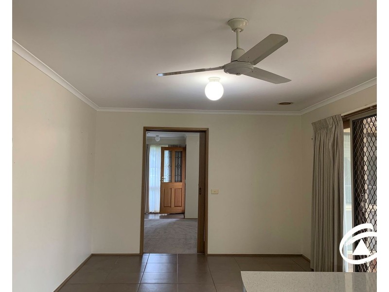 5 Emily Close, Pakenham VIC 3810