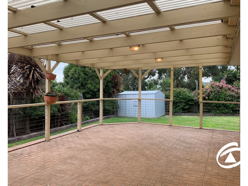 5 Emily Close, Pakenham VIC 3810