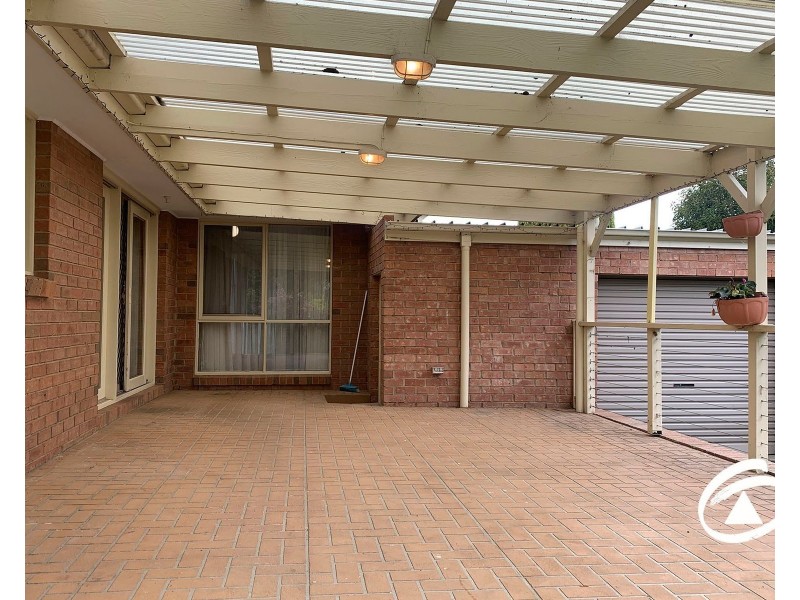 5 Emily Close, Pakenham VIC 3810