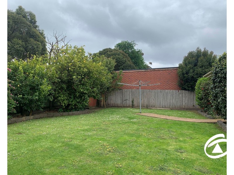 5 Emily Close, Pakenham VIC 3810