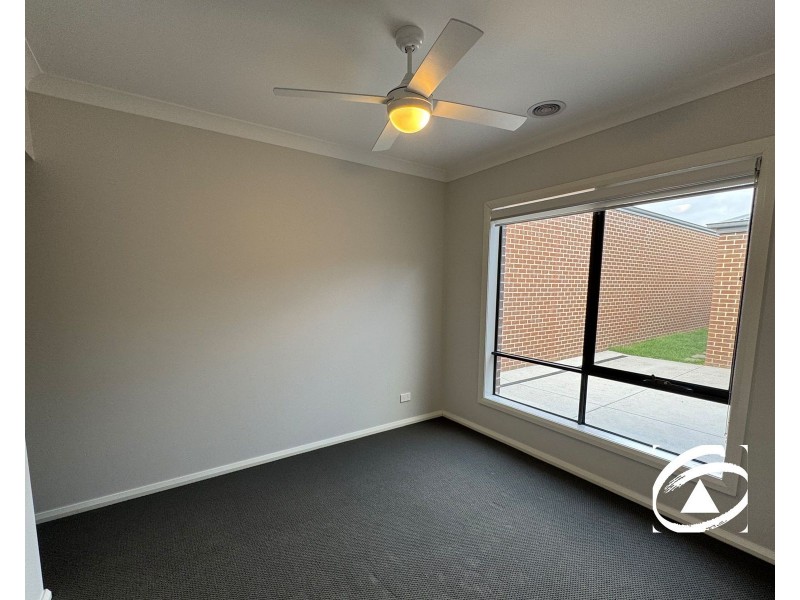 10B Whiteside Road, Officer VIC 3809