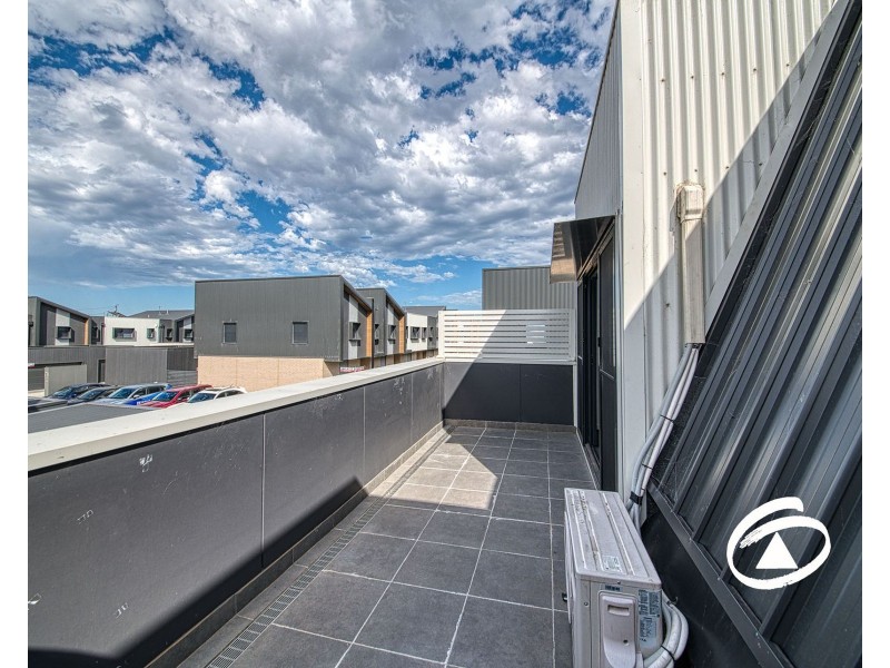 1 Codrus Walk, Pakenham VIC 3810