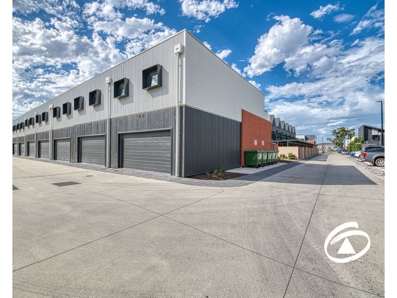 1 Codrus Walk, Pakenham VIC 3810