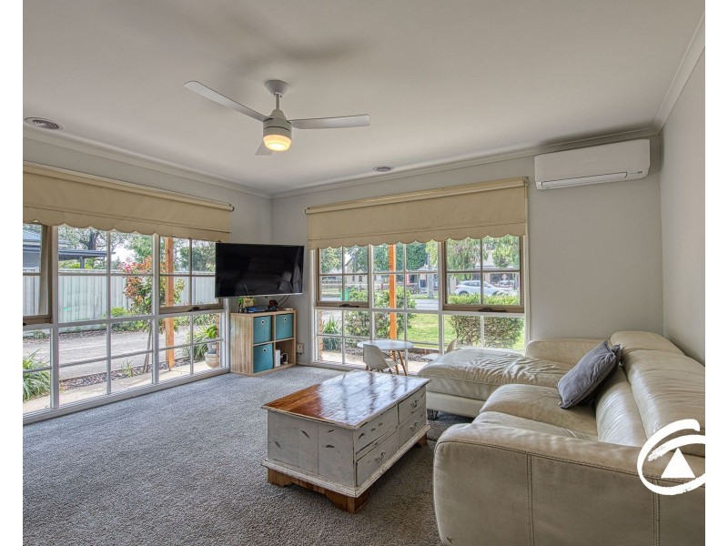 1/19 Main Street, Nar Nar Goon VIC 3812