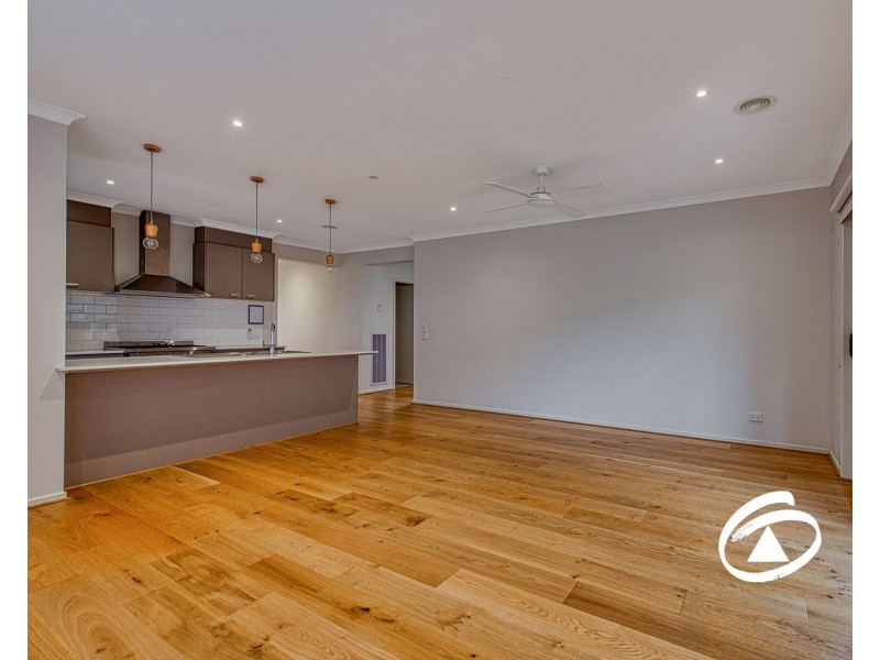 18 Cherrington Avenue, Officer VIC 3809