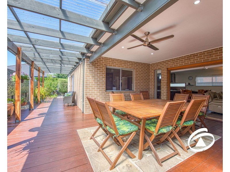 9 Parmentier Way, Pakenham VIC 3810