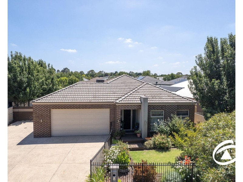 8 Winneke Way, Pakenham VIC 3810