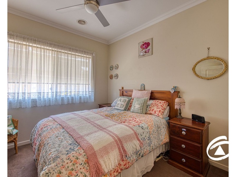 8 Winneke Way, Pakenham VIC 3810