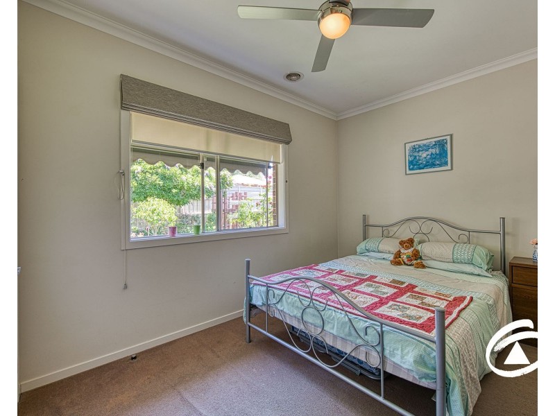 8 Winneke Way, Pakenham VIC 3810