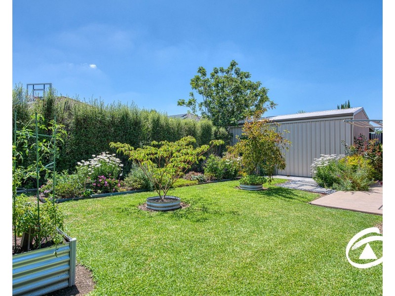 8 Winneke Way, Pakenham VIC 3810