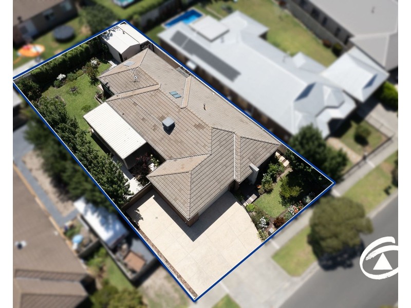 8 Winneke Way, Pakenham VIC 3810