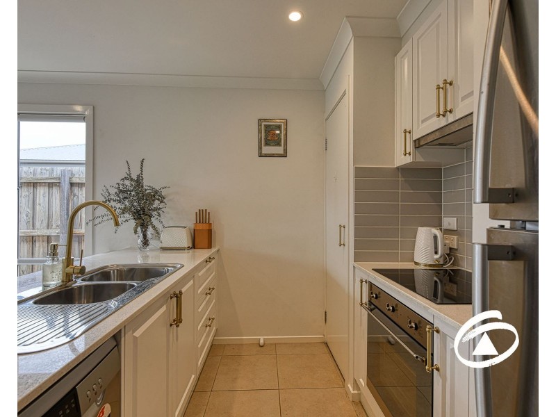 111 Mary Street, Officer VIC 3809