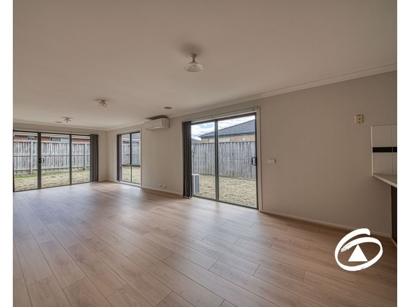 1 Central Avenue, Pakenham VIC 3810