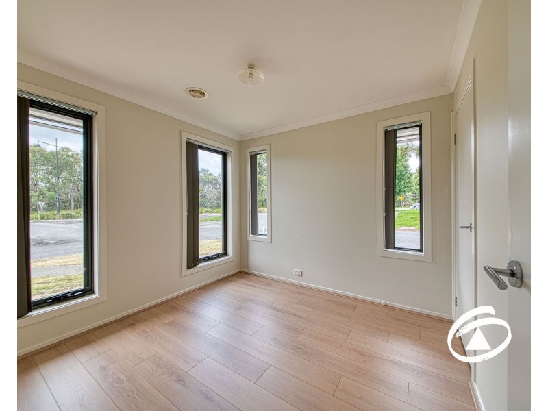 1 Central Avenue, Pakenham VIC 3810