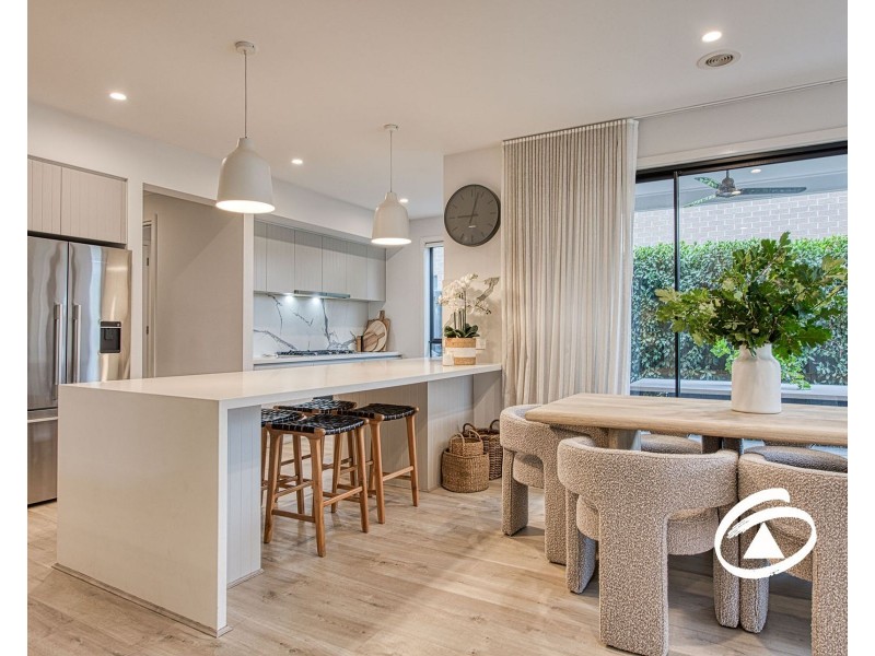 66 Kaduna Drive, Officer South VIC 3809