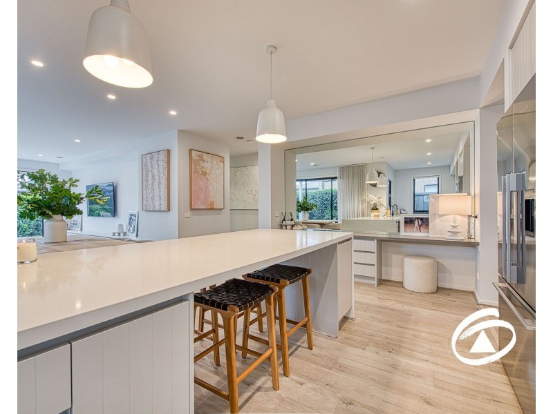 66 Kaduna Drive, Officer South VIC 3809