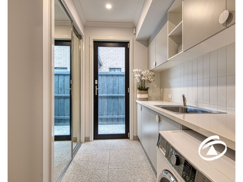 66 Kaduna Drive, Officer South VIC 3809