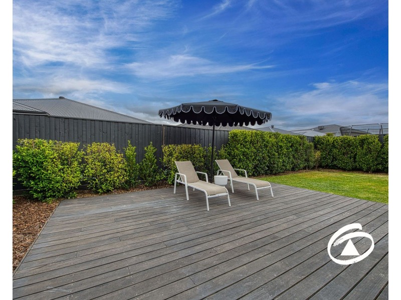 66 Kaduna Drive, Officer South VIC 3809