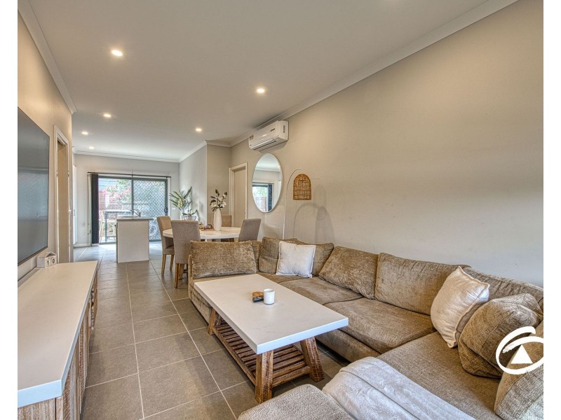 31 Onyx Crescent, Officer VIC 3809