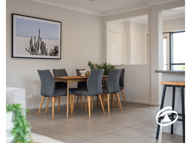 22 Bronnie Street, Clyde North VIC 3978