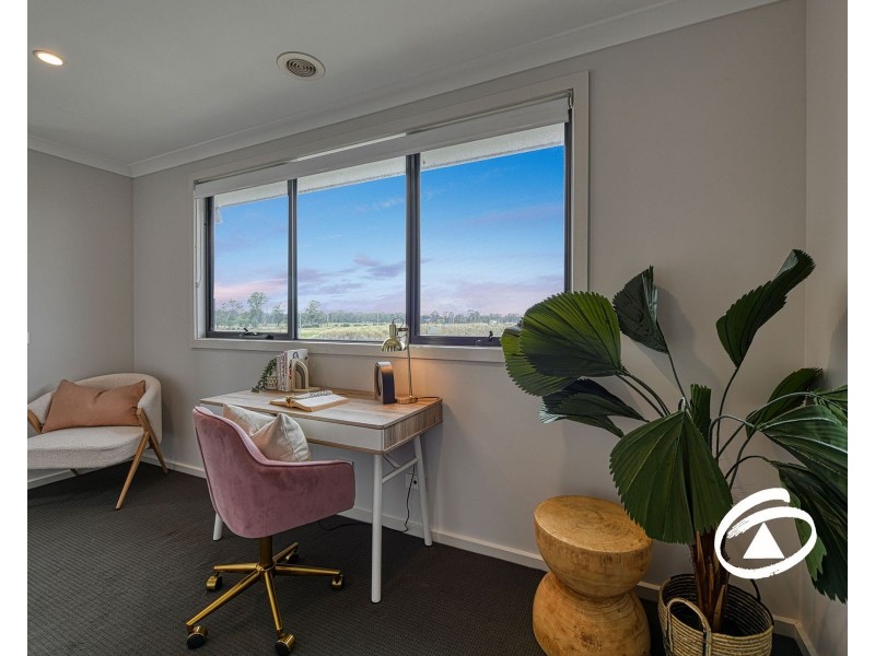 22 Bronnie Street, Clyde North VIC 3978