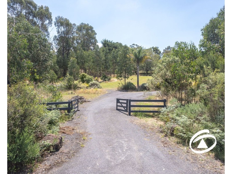 235 Tonimbuk Road, Bunyip North VIC 3815