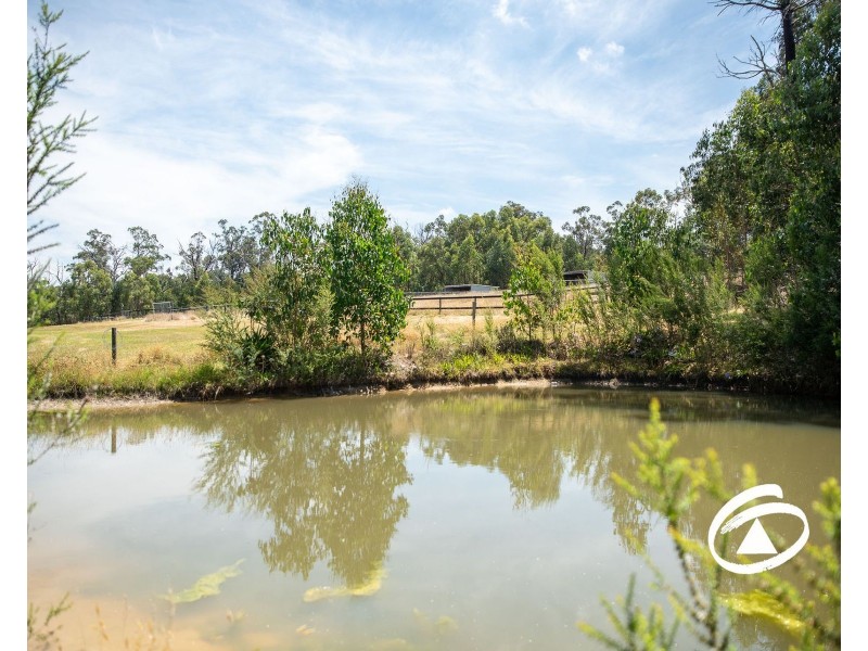 235 Tonimbuk Road, Bunyip North VIC 3815