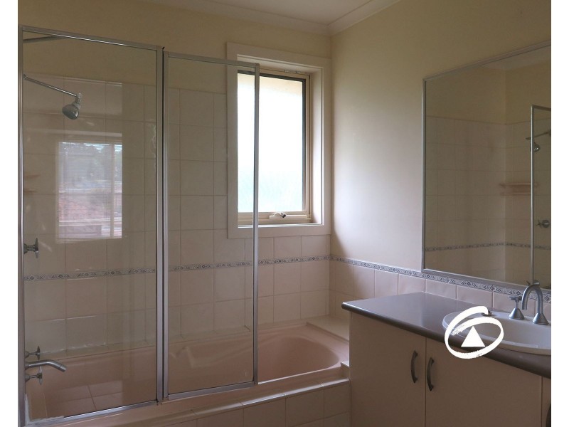 3/31 Princes Highway, Pakenham VIC 3810