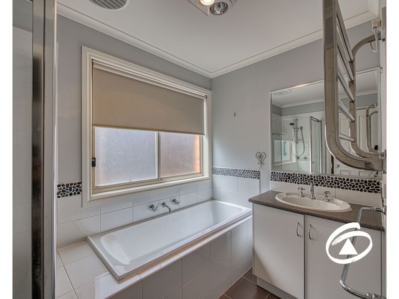 29/18-20 Ben Drive, Pakenham VIC 3810