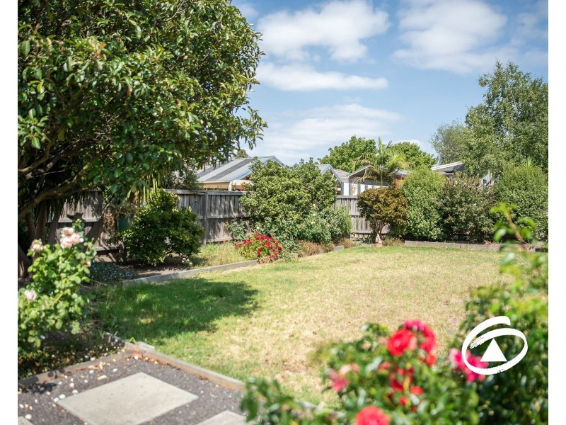 4 Hume Court, Pakenham VIC 3810